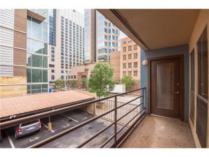 Listing 11